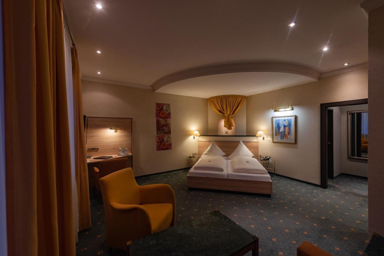 Hotel Am Schloss Illertissen Kültér fotó