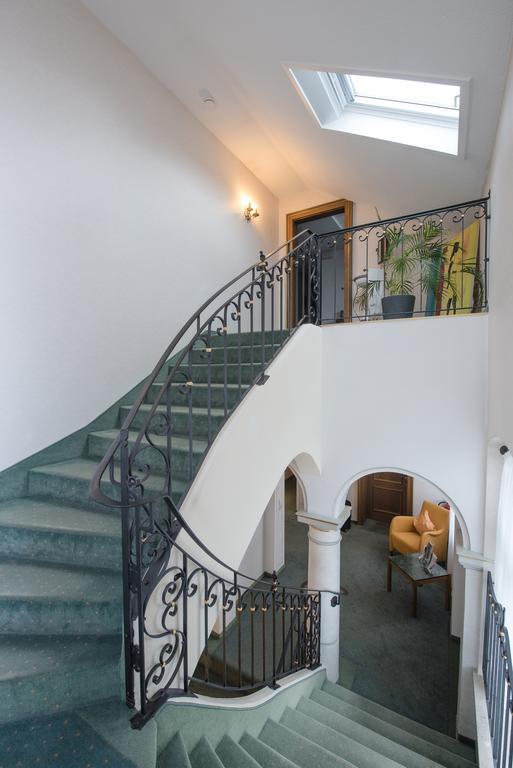 Hotel Am Schloss Illertissen Kültér fotó